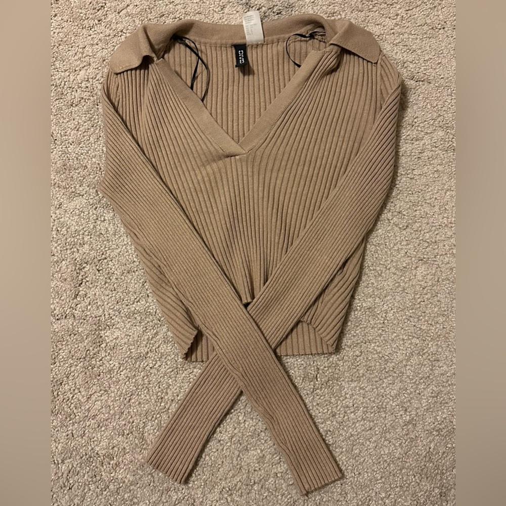 cute tan/beige cropped top